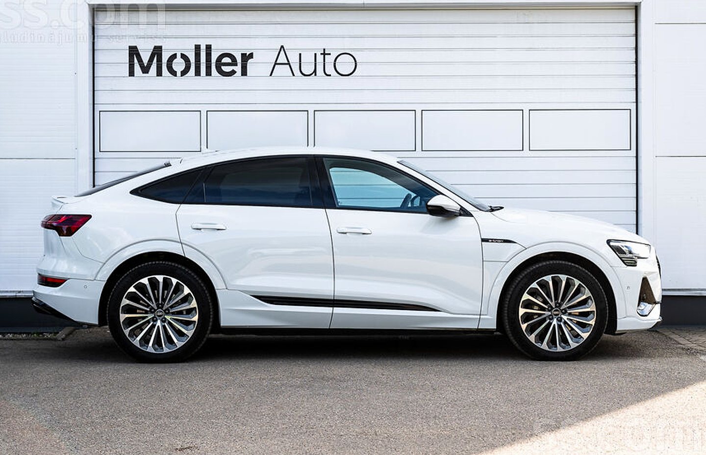 Audi E-tron — foto 5
