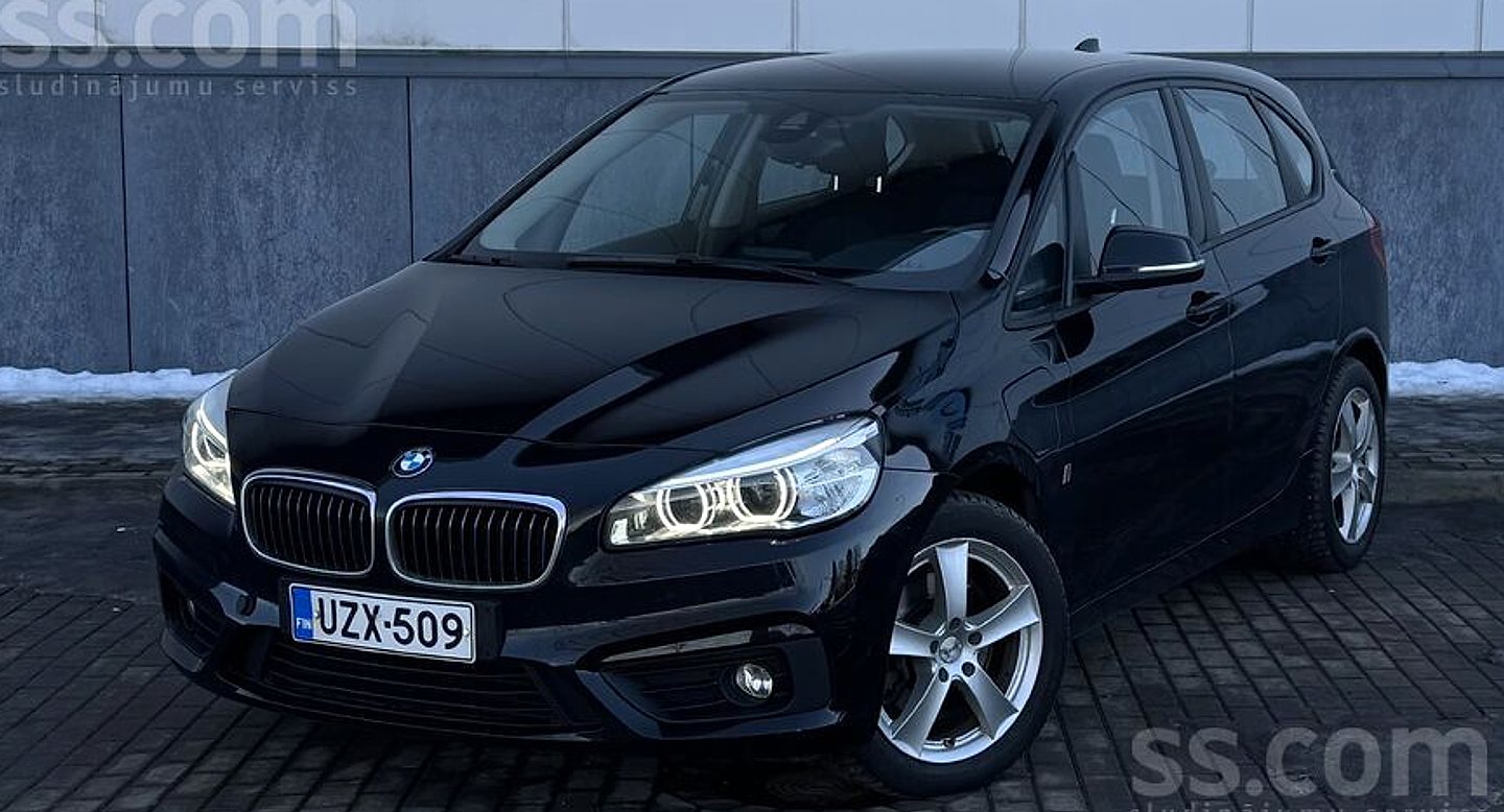 BMW 225, 2017. gads