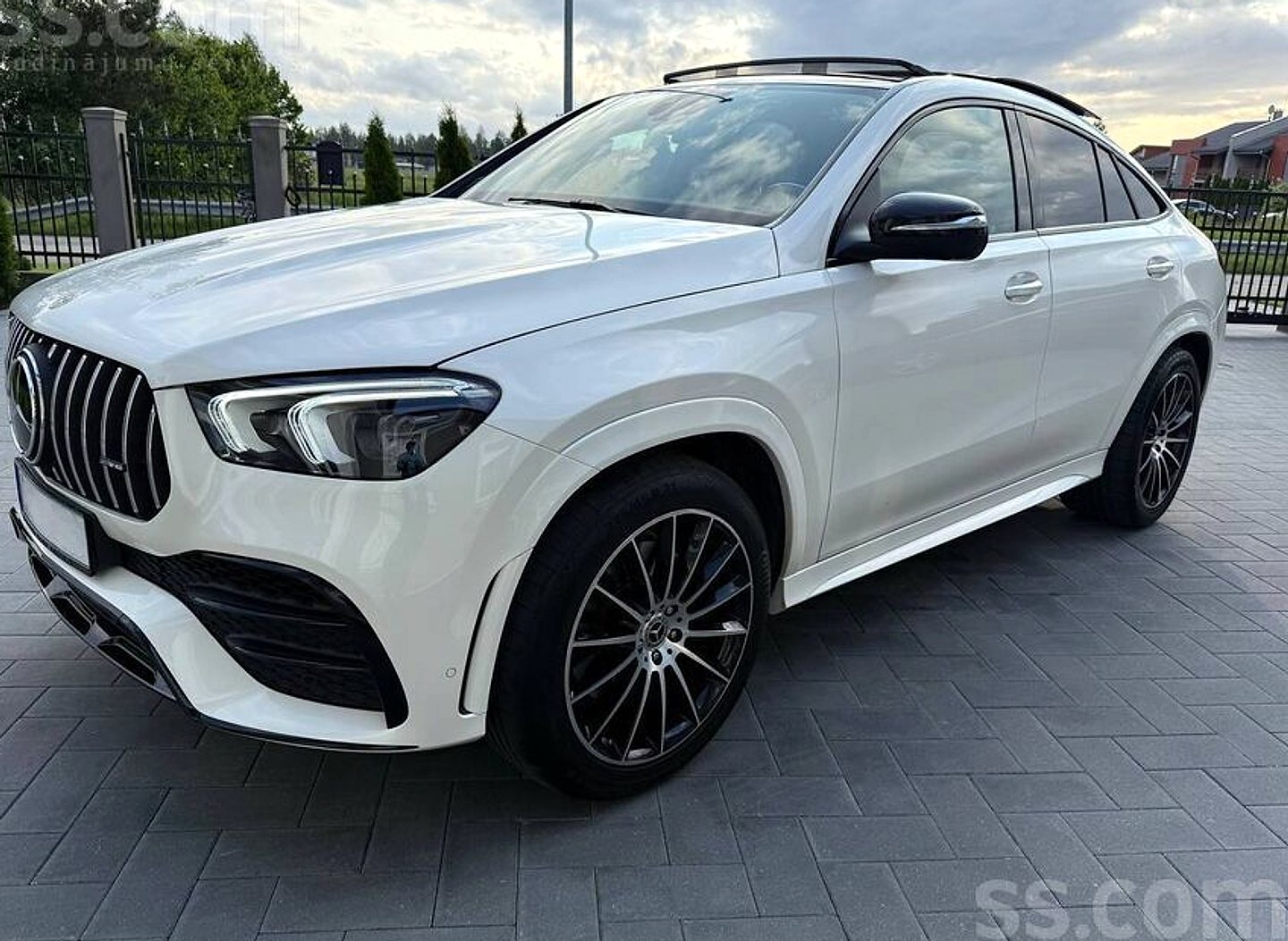Mercedes-Benz GLE 350 — foto 2