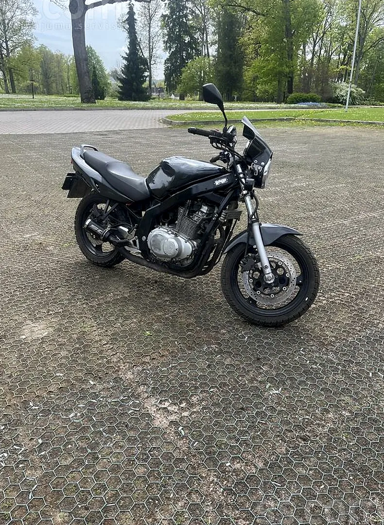 Suzuki Gs500f