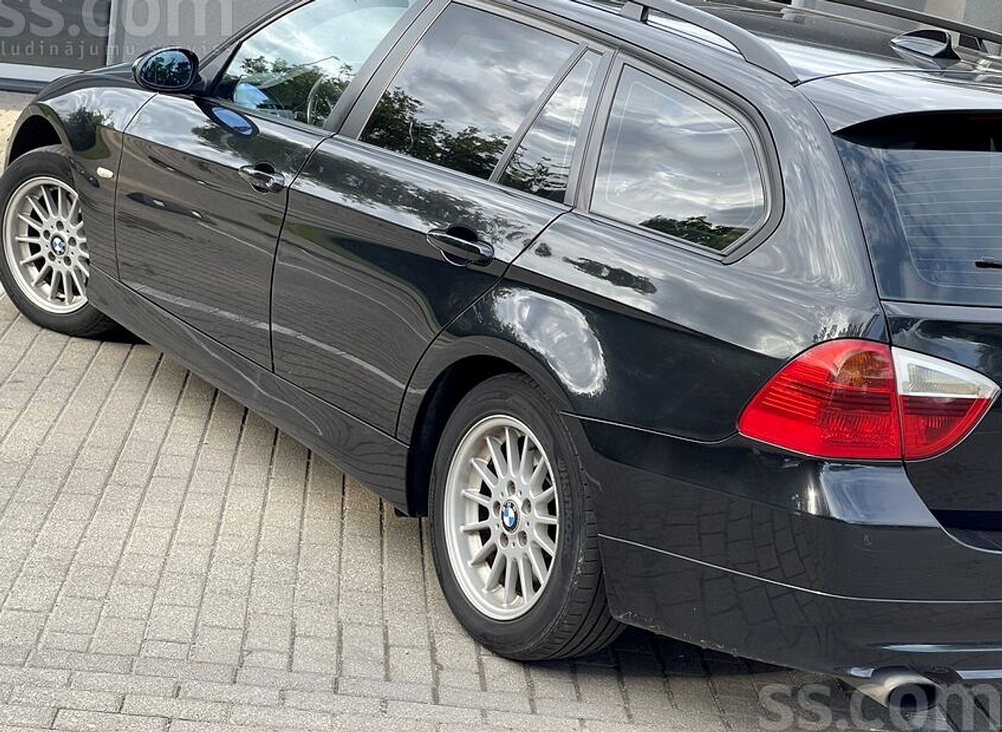 BMW 320 — foto 4
