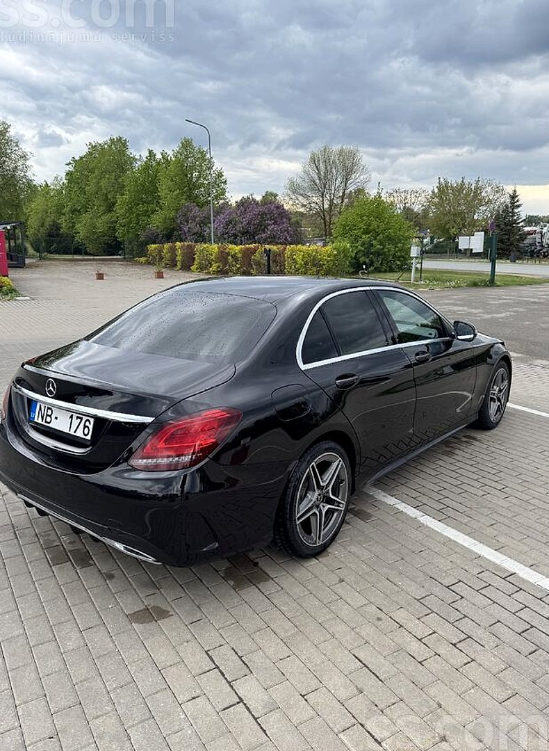 Mercedes-Benz C180 — foto 4
