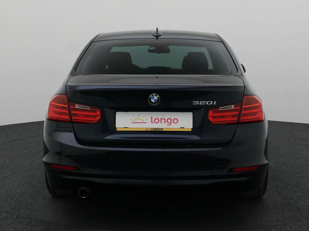BMW 320 — foto 6
