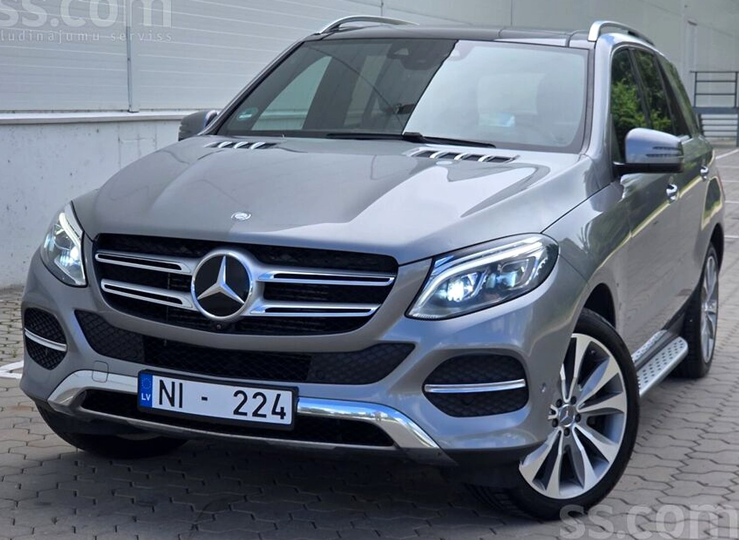 Mercedes-Benz GLE 350 — foto 5