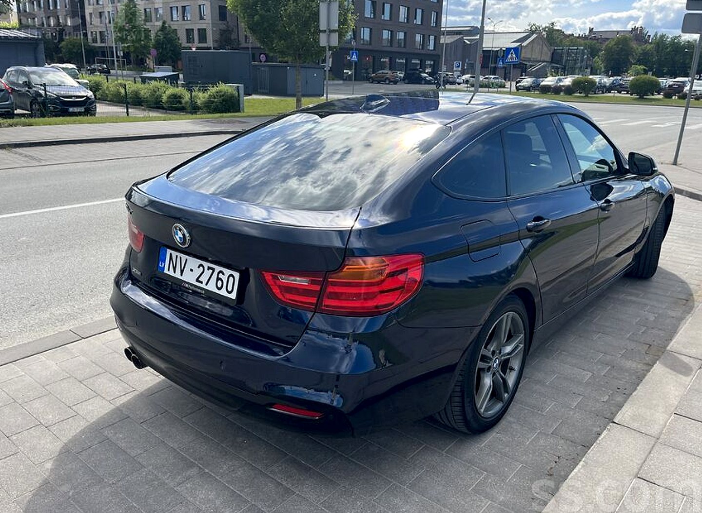 BMW 320 — foto 3