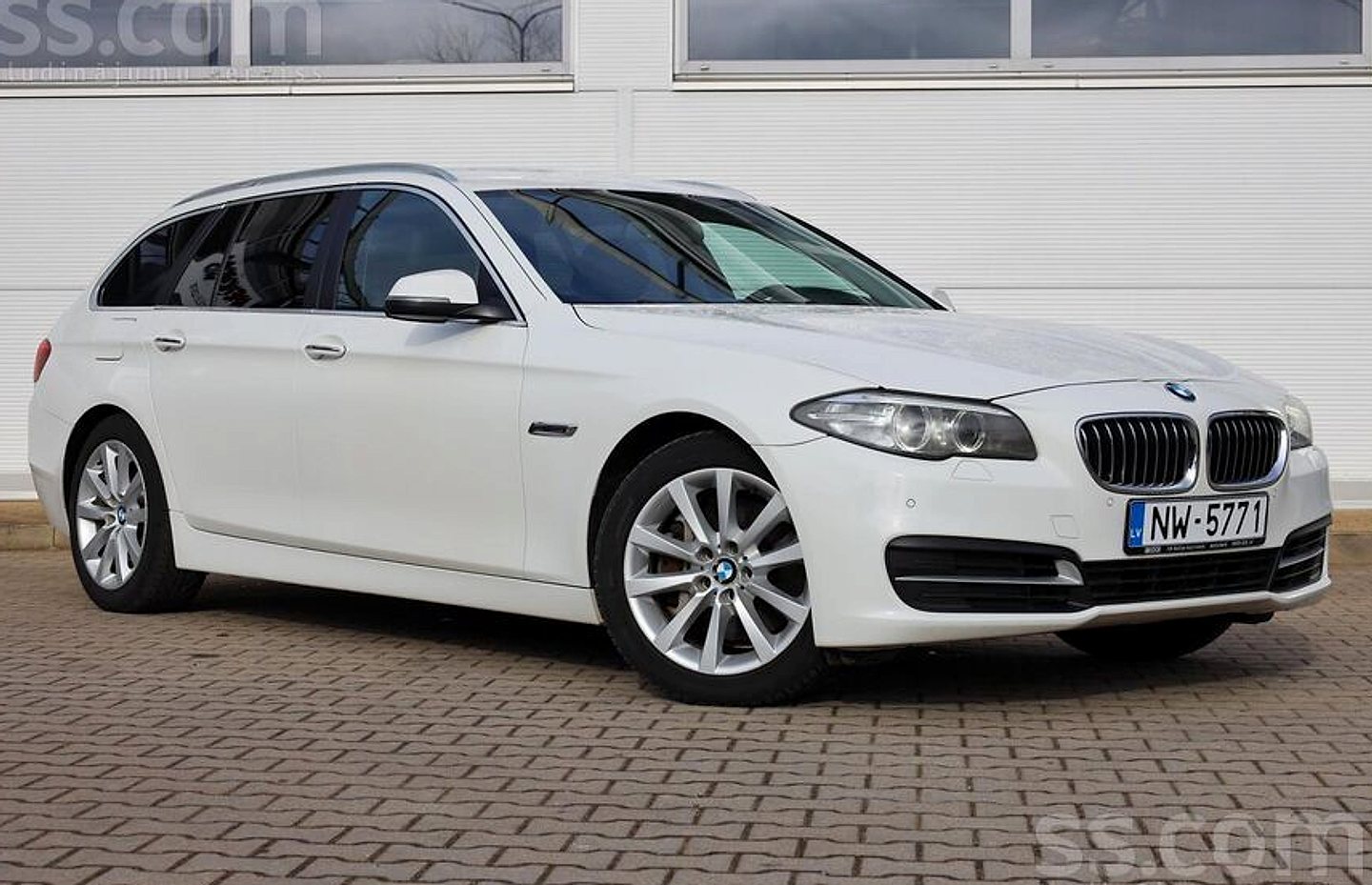 BMW 525 — foto 4