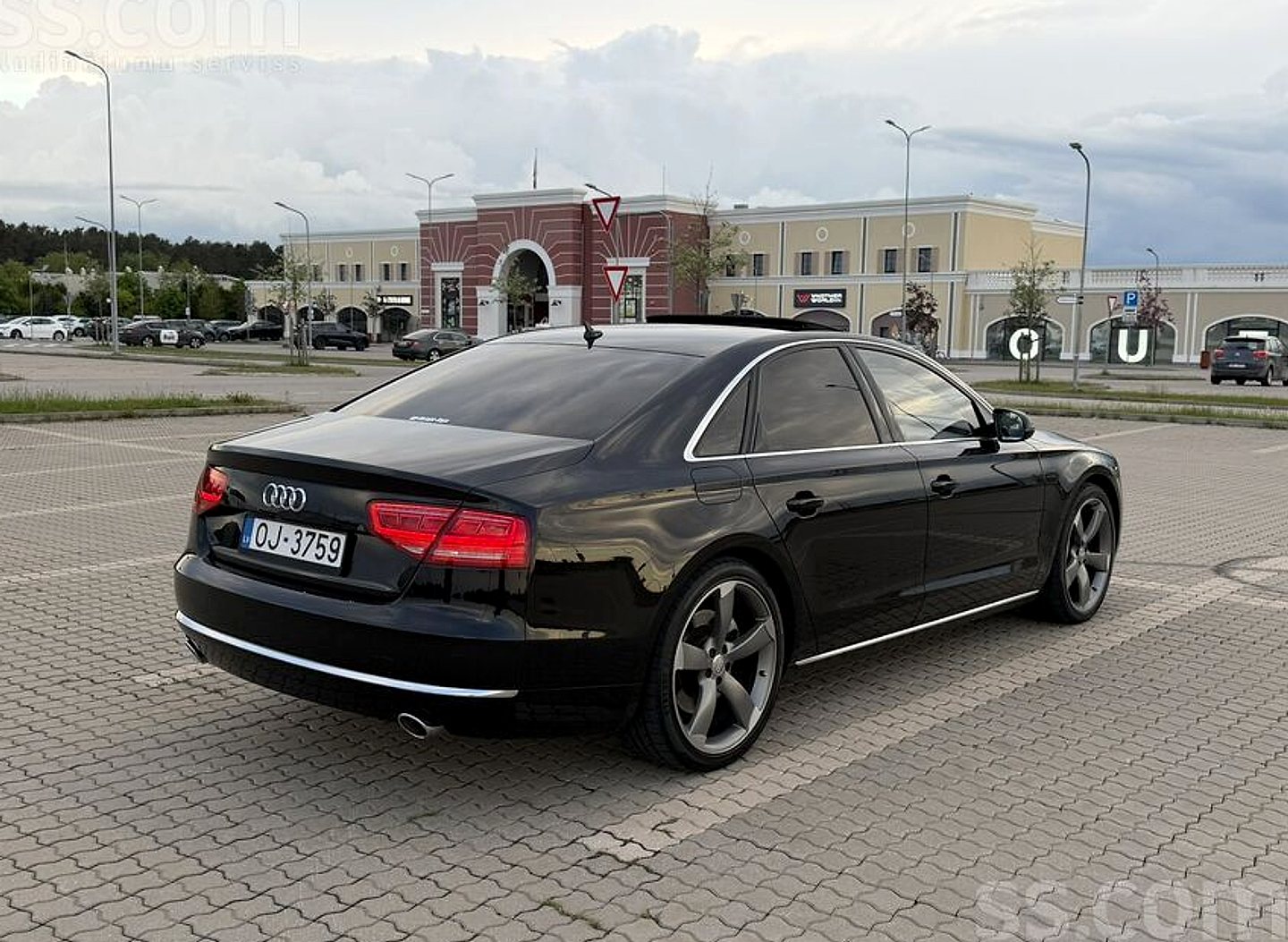 Audi A8 — foto 3