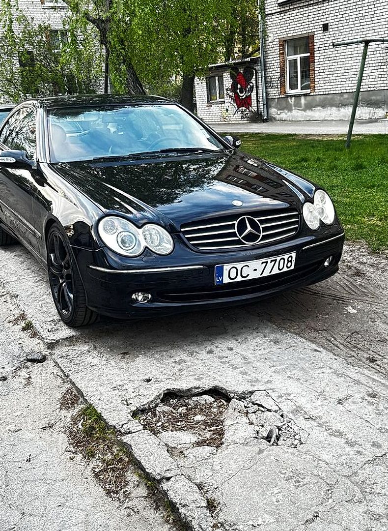 Mercedes-Benz CLK270 — foto 4