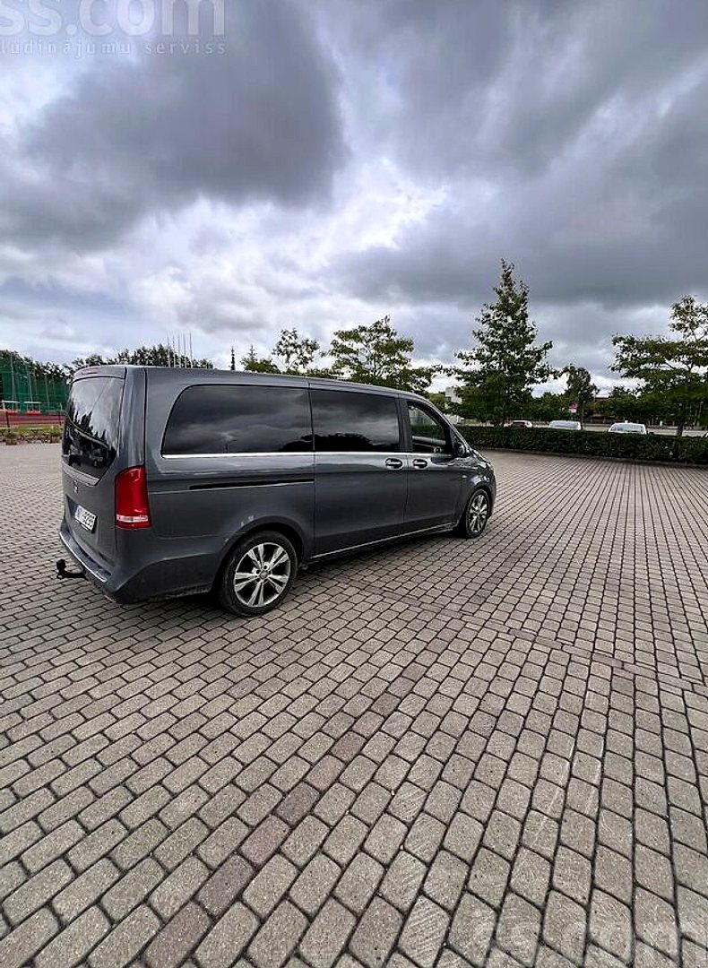 Mercedes-Benz V220 — foto 4
