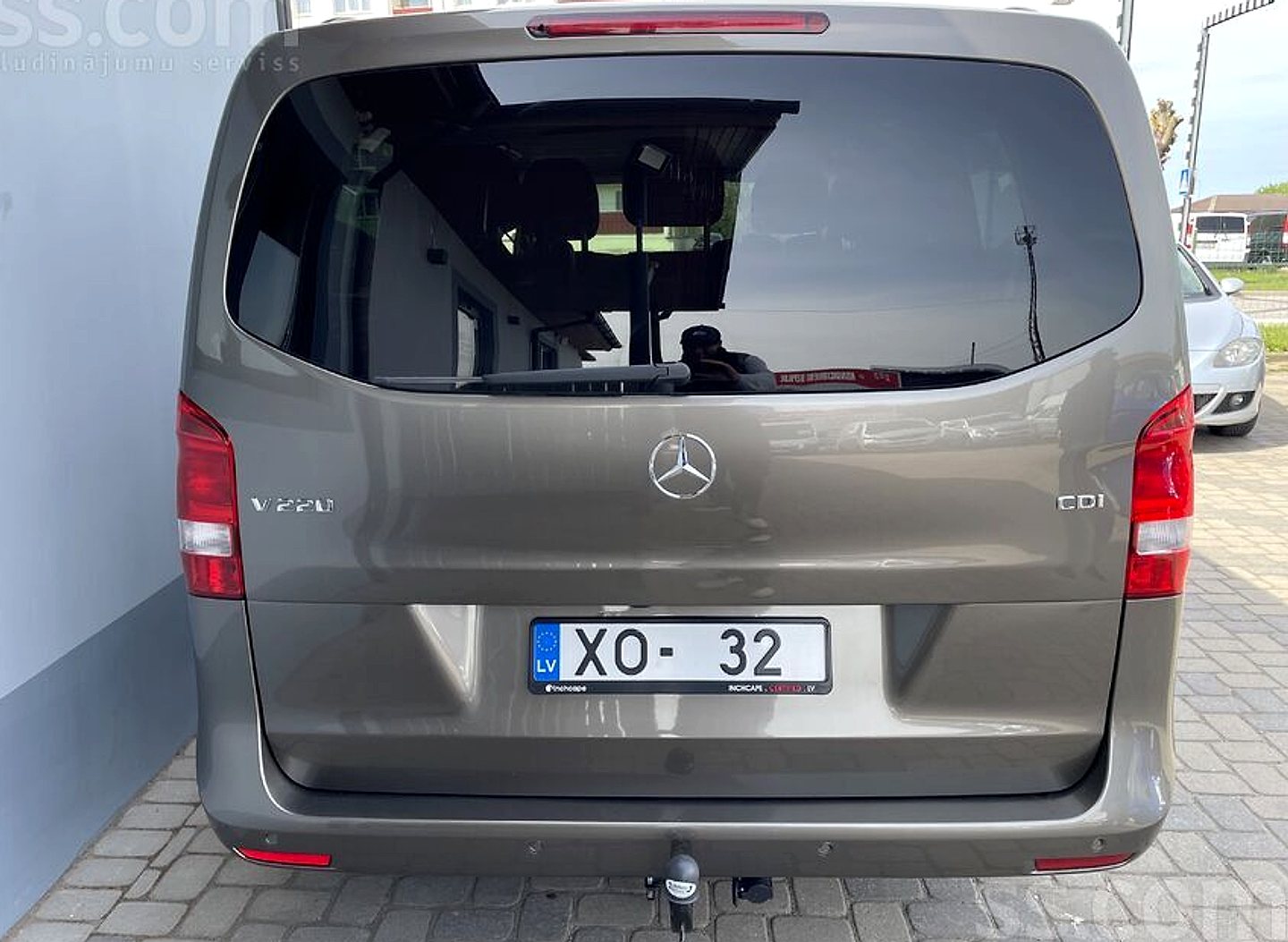 Mercedes-Benz V220 — foto 4