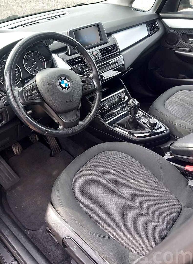 BMW 216 — foto 3