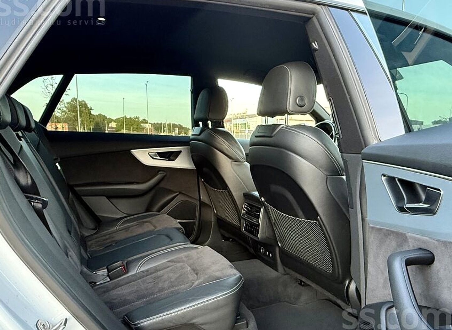Audi Q8 — foto 6