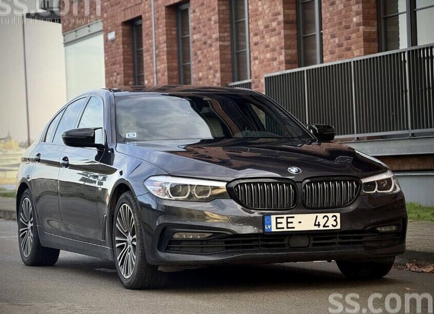 BMW 520 — foto 3