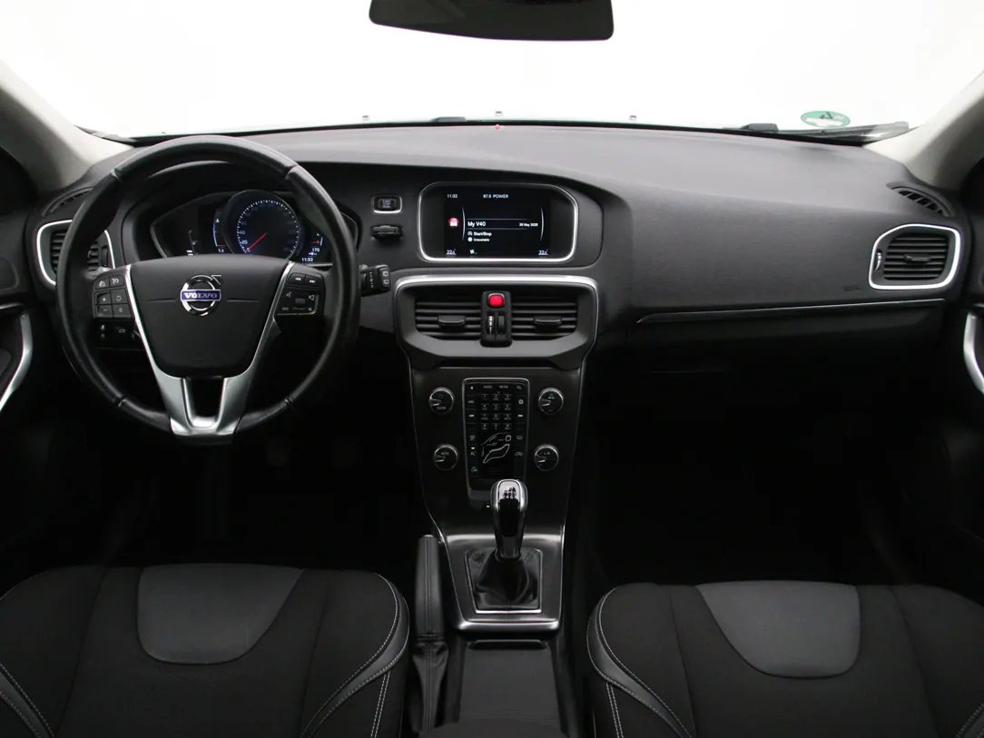 Volvo V40 — foto 3
